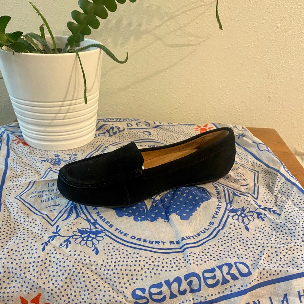 Vionic Women's Debbie - Driver Moccasin Flats